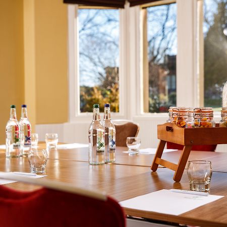 Holiday Inn Dumfries By Ihg Eksteriør bilde