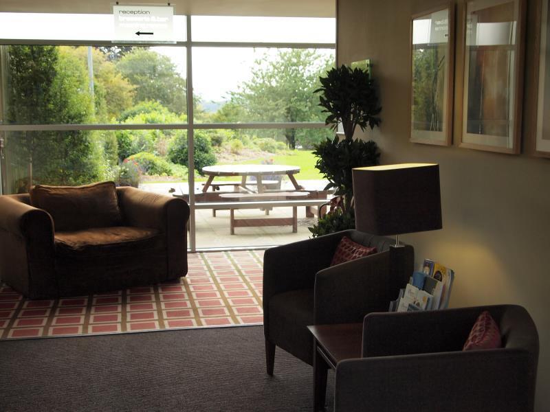Holiday Inn Dumfries By Ihg Eksteriør bilde