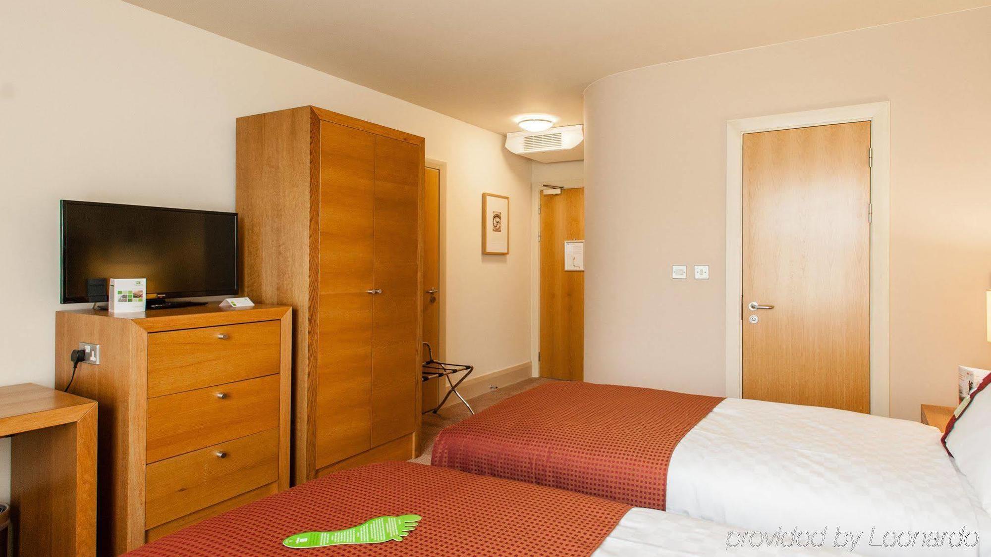 Holiday Inn Dumfries By Ihg Eksteriør bilde