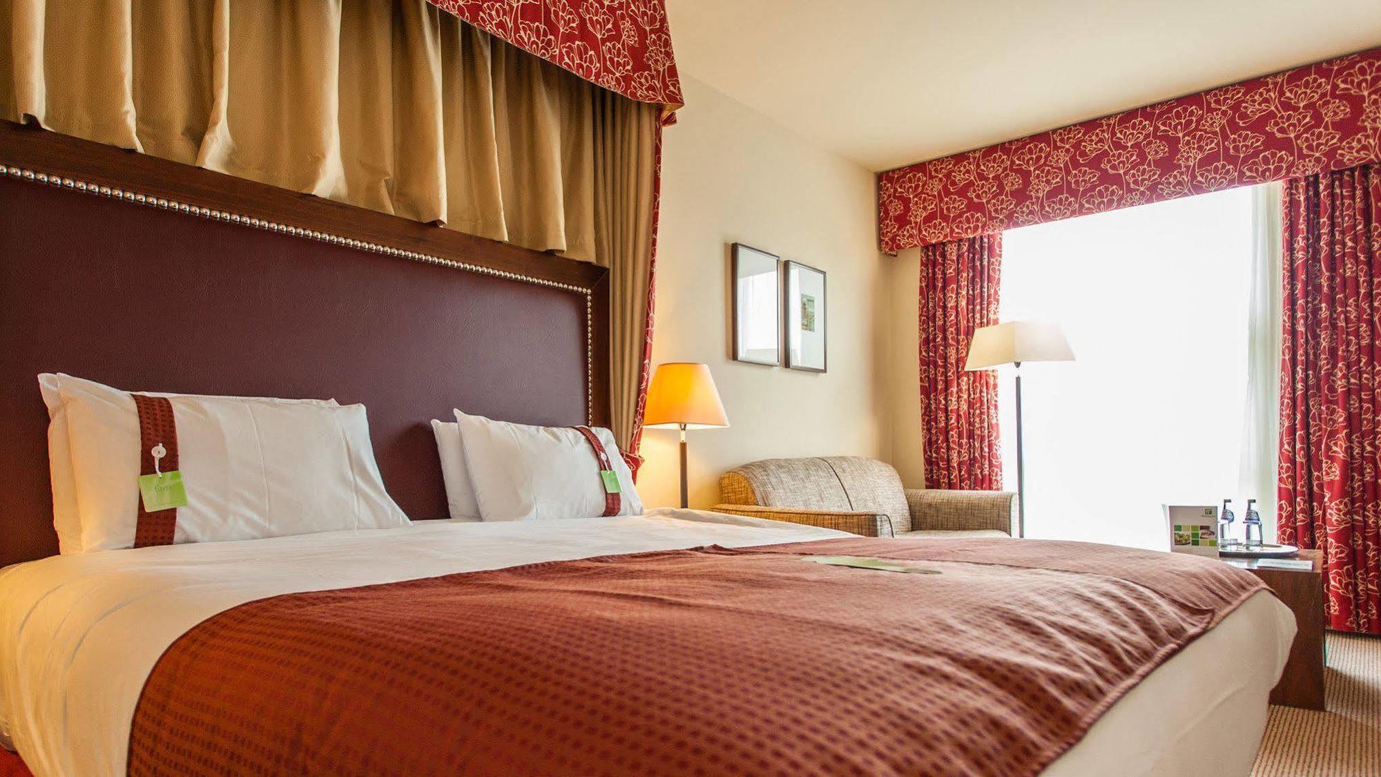 Holiday Inn Dumfries By Ihg Eksteriør bilde